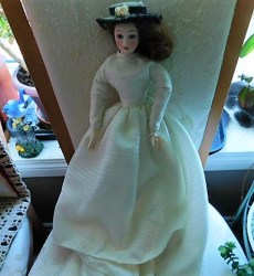 19" PORCELAIN VICTORIAN ERA BRIDAL SILVESTRI DOLL, CLOTH BODY, HAT, LONG TRAIN